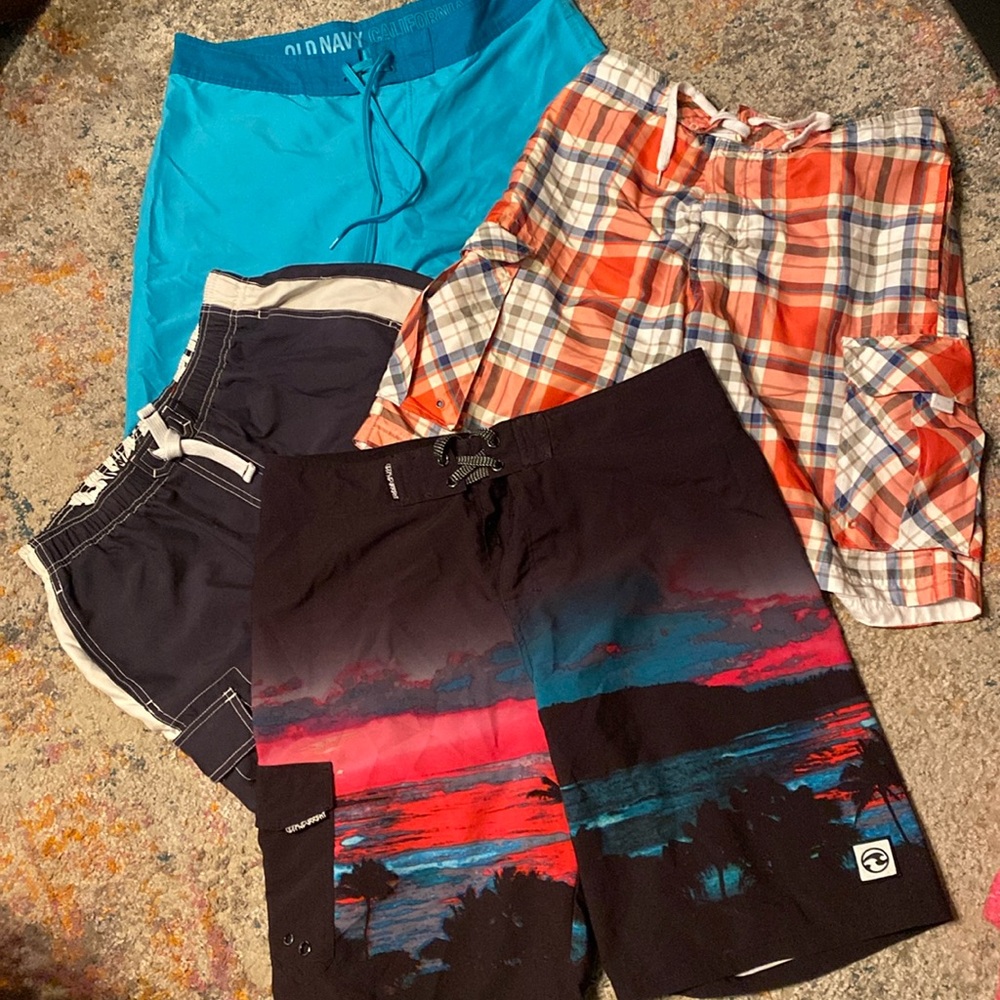Lot of 4 Pairs Board Shorts / Swim Trunks 34/M